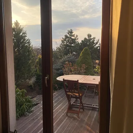 Cozy Garden Near Krakow - Free Parking